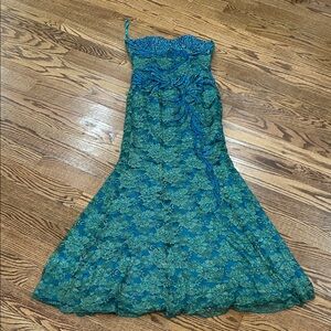 Elegant Blue and Green Lace Dress